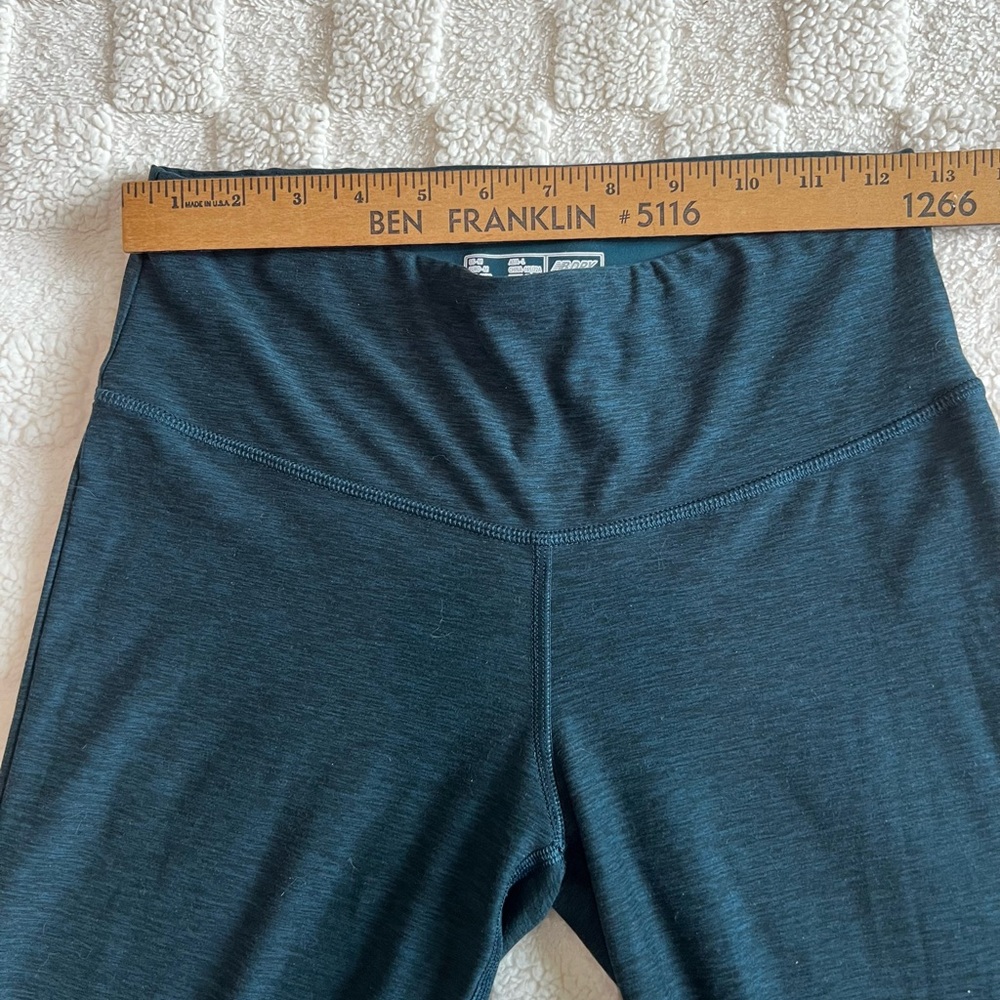 Yogalicious And New Balance Yoga Pants Bundle Size Medium - Picture 8 of 9